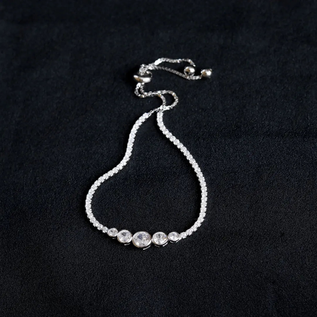 Silver Elegant Bracelet Pratha - Jewellery Studio