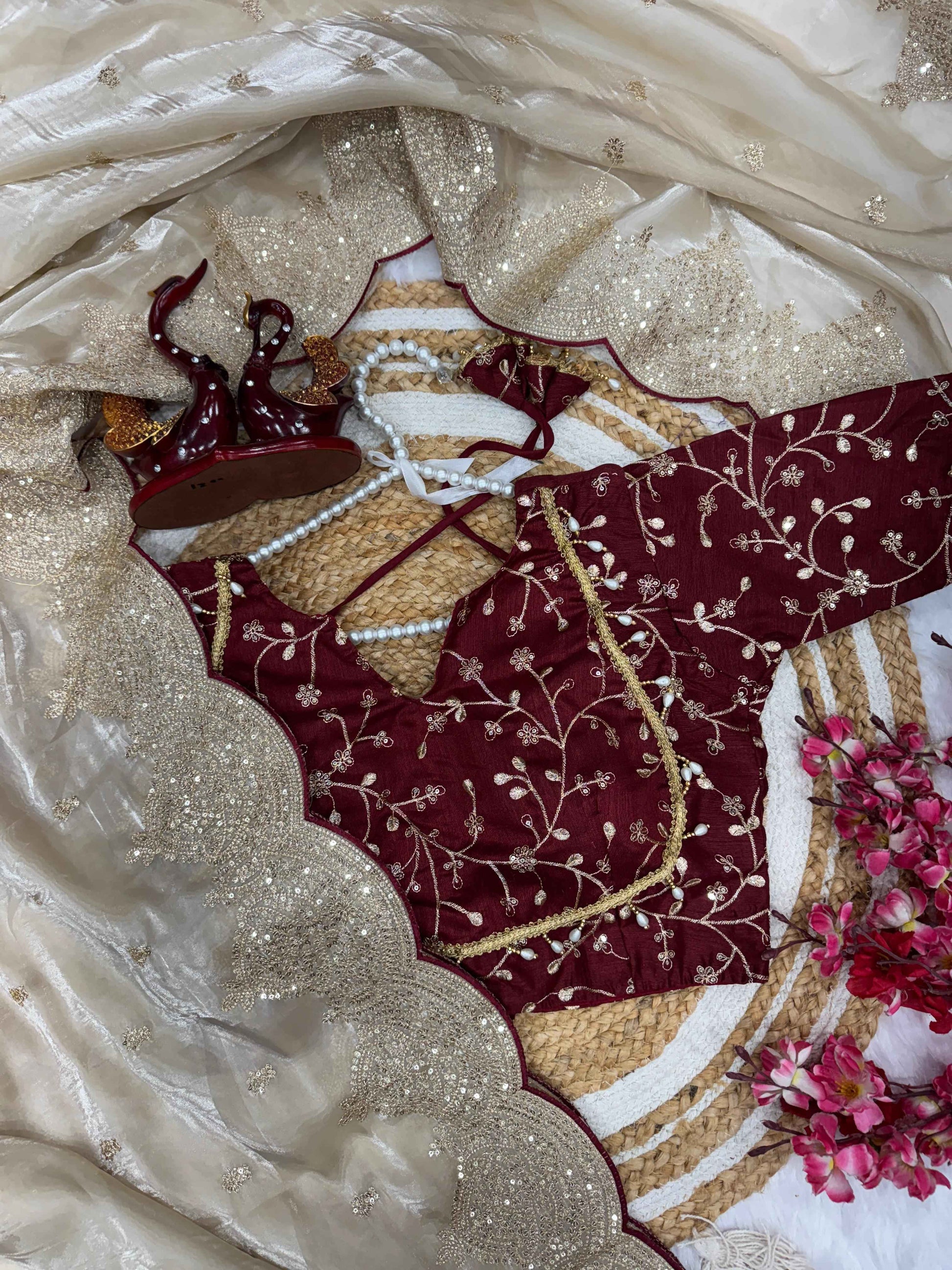 Zareen Soft Space Silk Embroidered Saree Set Ganpati