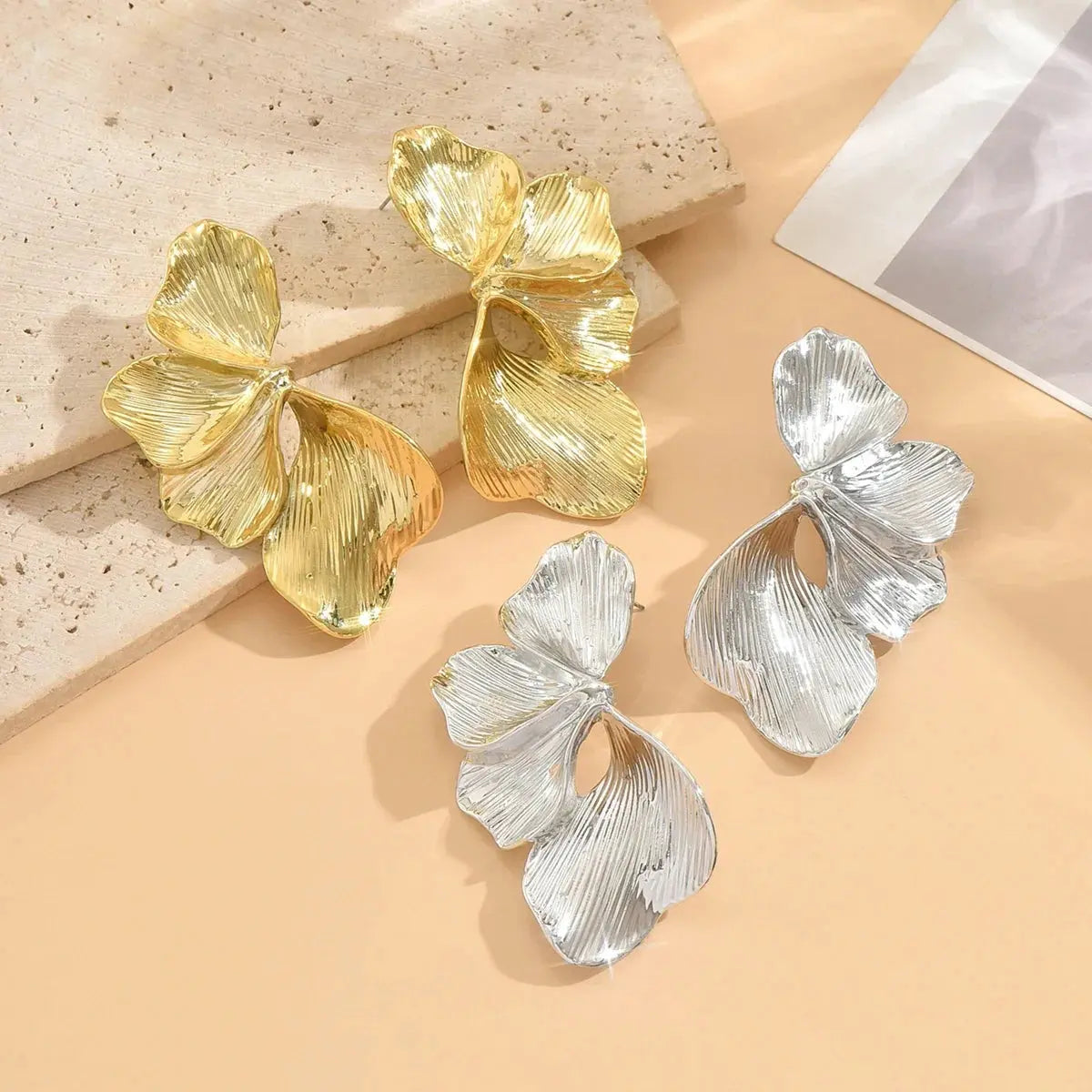 Elegant Leaf Stud Earrings for Everyday Grace SORI STYLE
