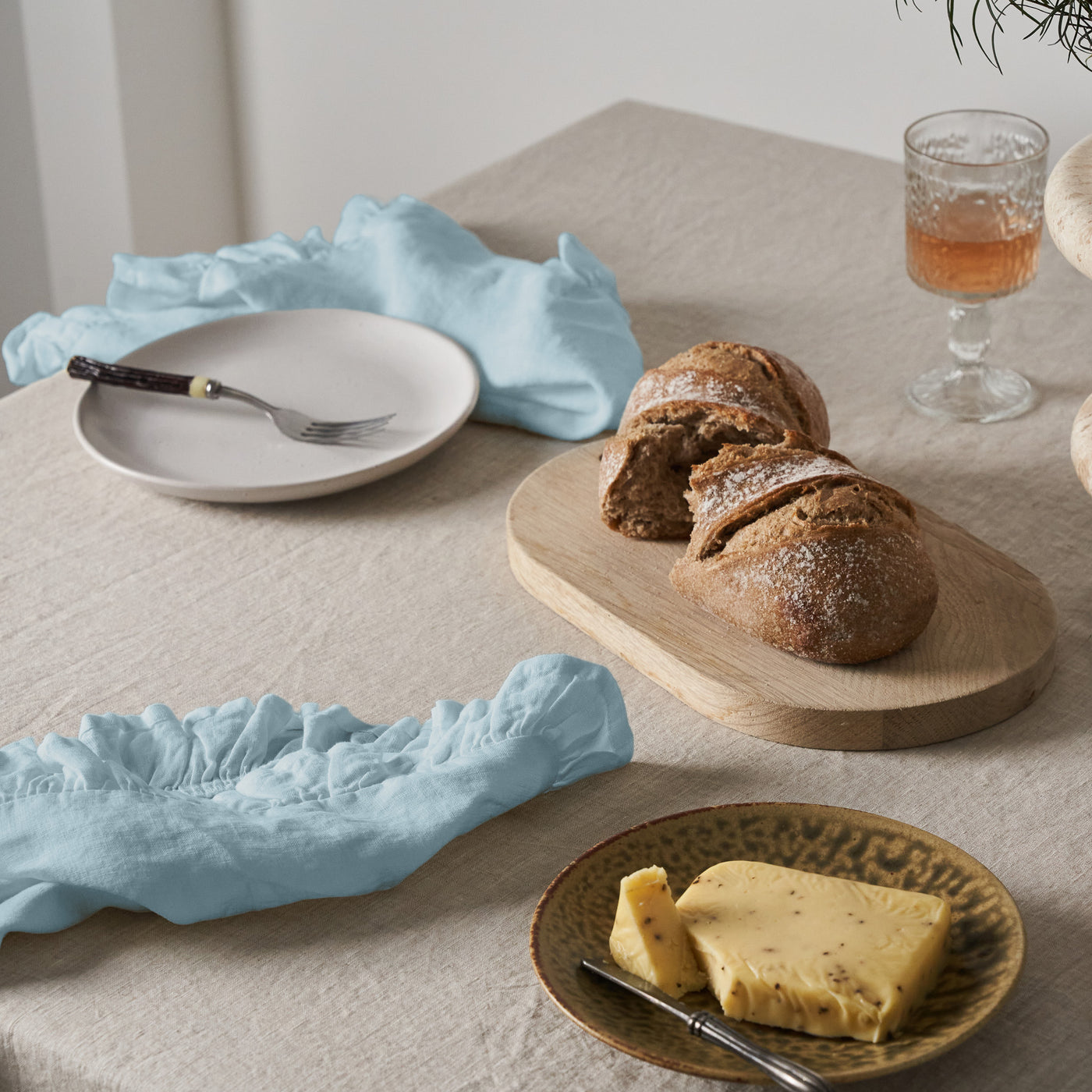 Dusty Blue Linen Napkin Set with Ruffles-3