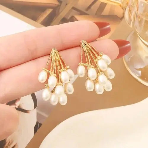 Elegant Gold & Pearl Cluster Earrings SORI STYLE