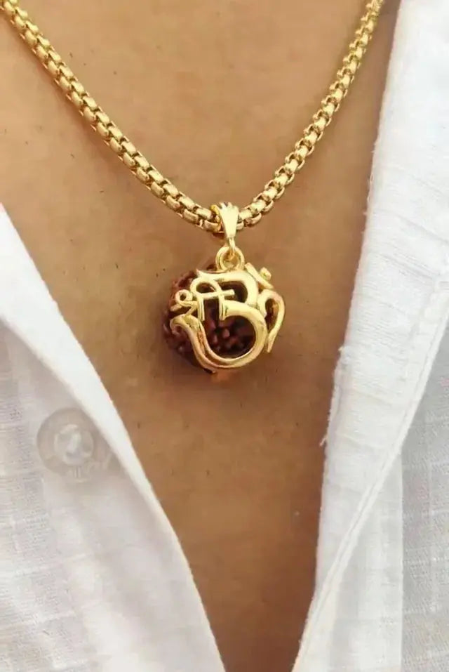 Om Rudraksha Pendant With Chain 8995