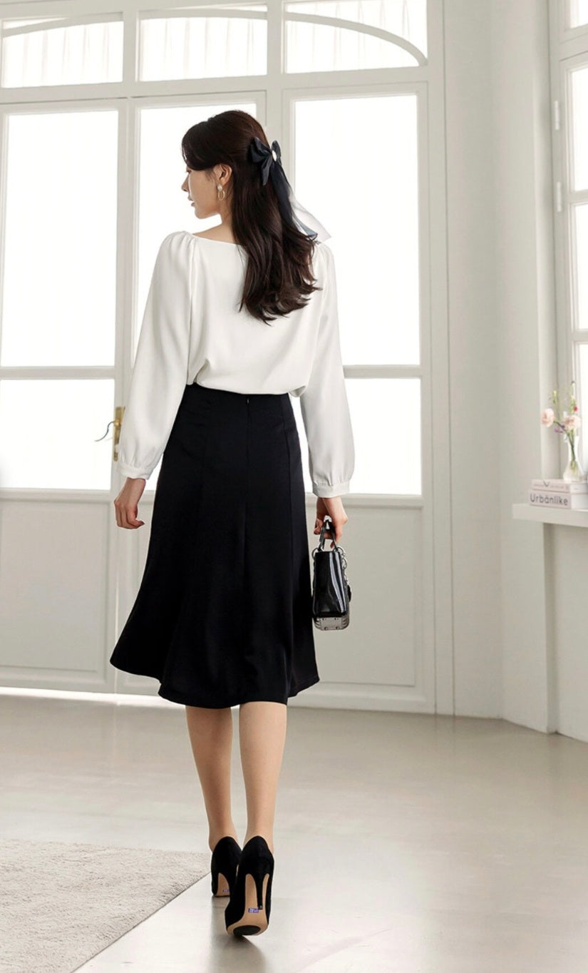 Heart-Neck Crepe Top with Long Sleeves-4