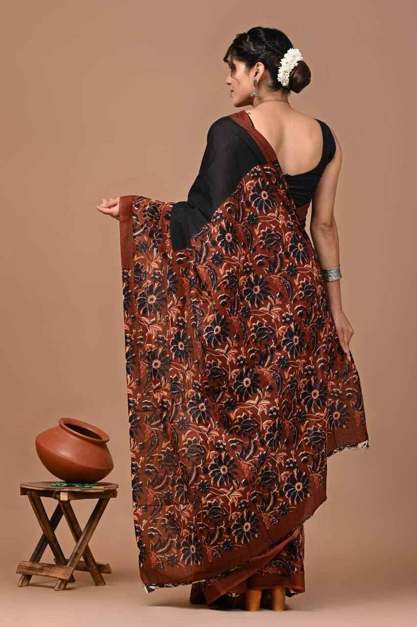 Rust Bloom Handcrafted Mulmul Cotton Saree Yooneck