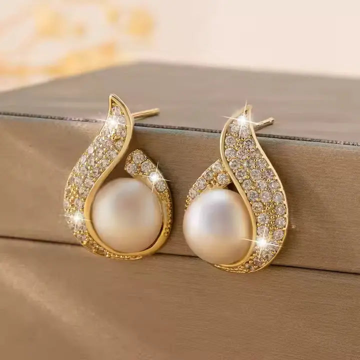 Elegant Teardrop Stud Pearl Earrings SORI STYLE