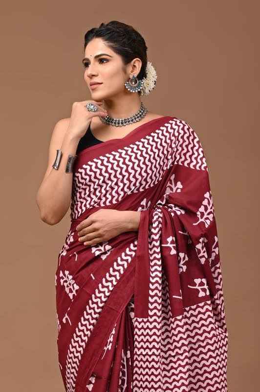 Sayam Echo Mulmul Cotton Saree Yooneck